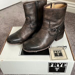 ANTHROPOLIGIE Frye Lynn Strap Short Boots sz 8.5
